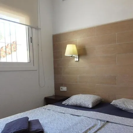 Villa Sleeps 22 With Pool And Wifi