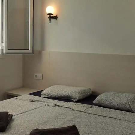 Sleeps 22 With Pool&wifi
